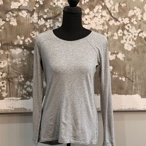 lululemon athletica Light Gray Long Sleeve
